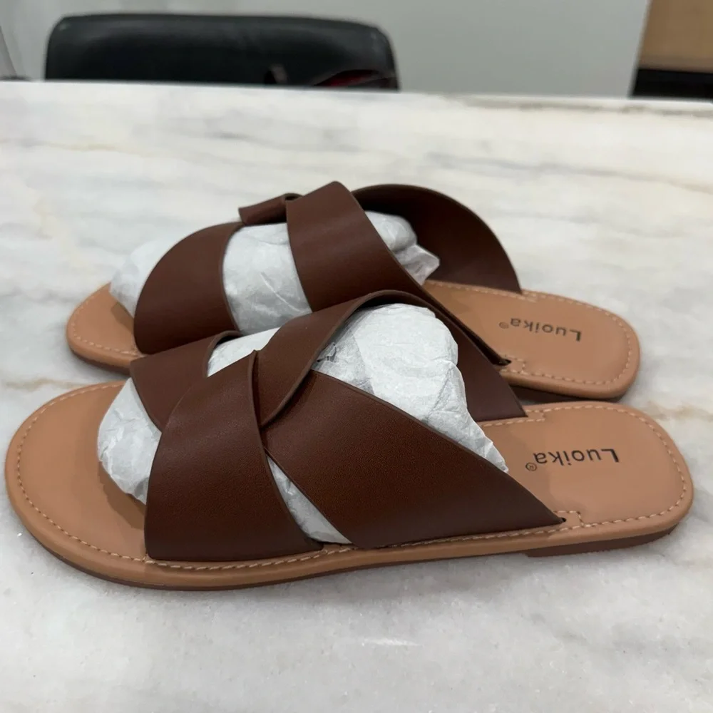Brand new brown sandals